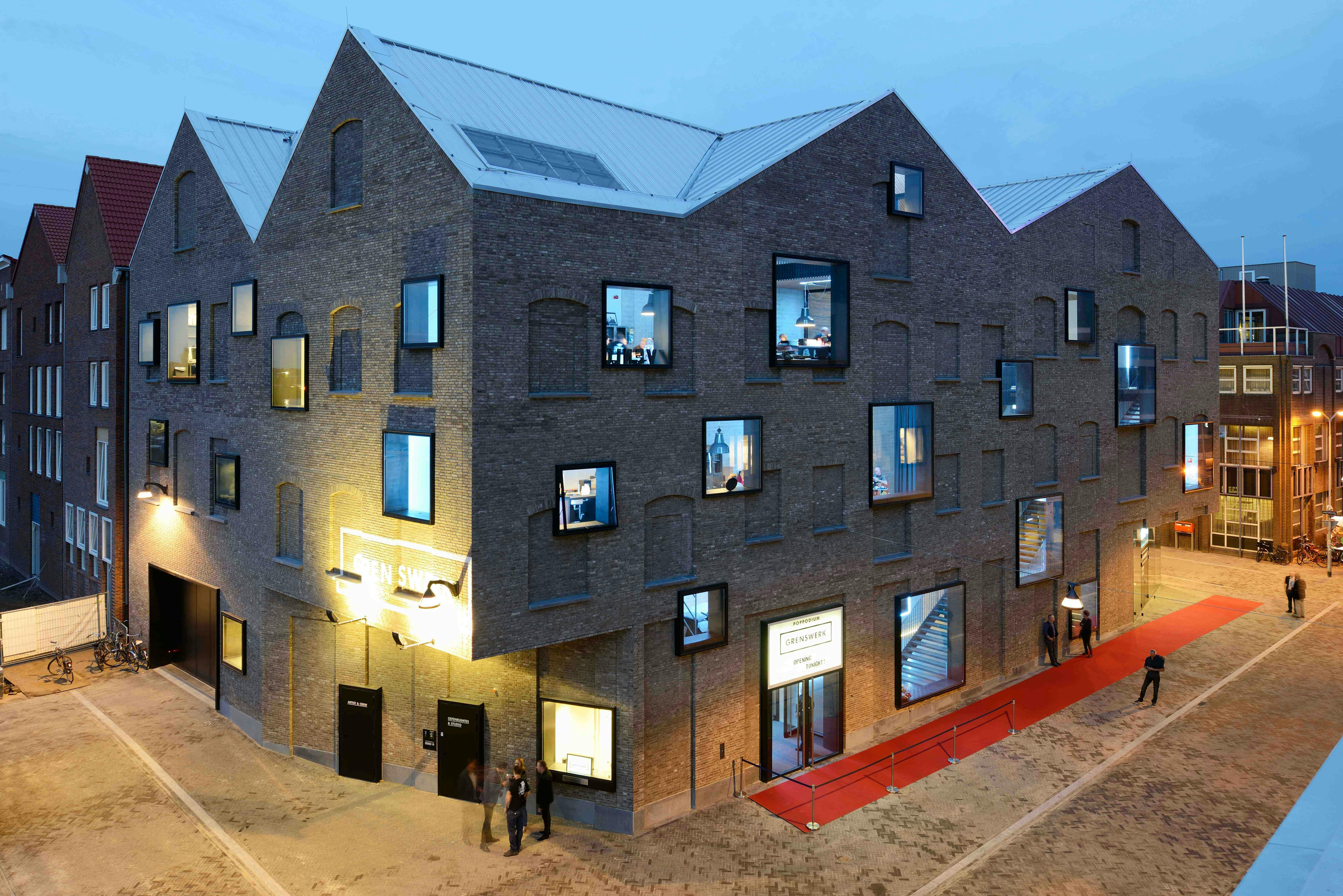 современная архитектура сх зданий голландии. голландия архитектура малоэтажный жилой комплекс. современные нидерланды. таунхаусы в амстердаме. архитектура амстердама.